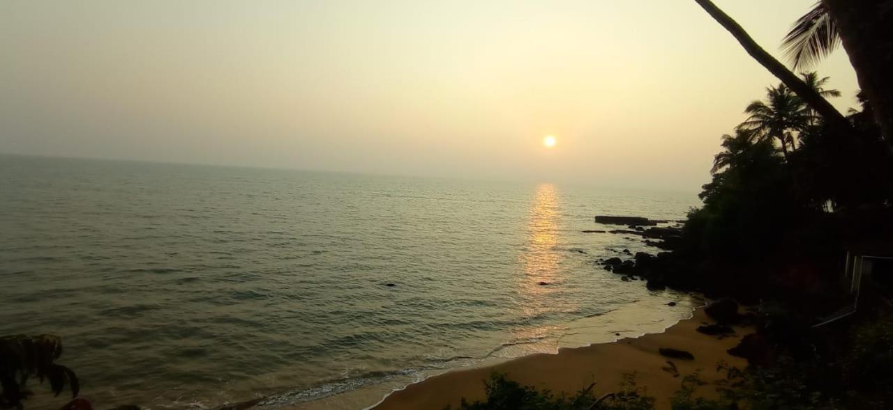 Perch By The Sea Bed & Breakfast Kannur Bagian luar foto