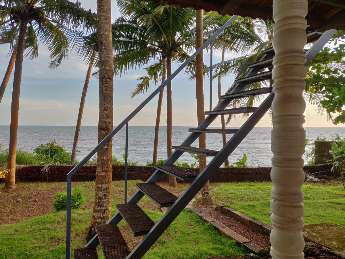 Perch By The Sea Bed & Breakfast Kannur Bagian luar foto