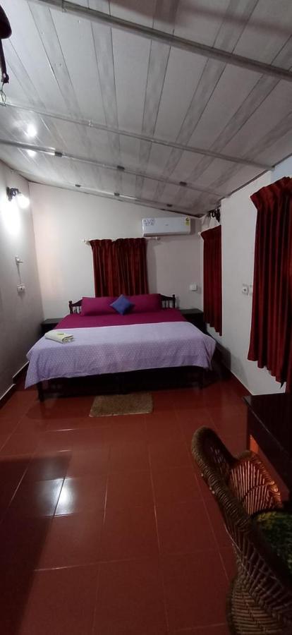 Perch By The Sea Bed & Breakfast Kannur Ruang foto