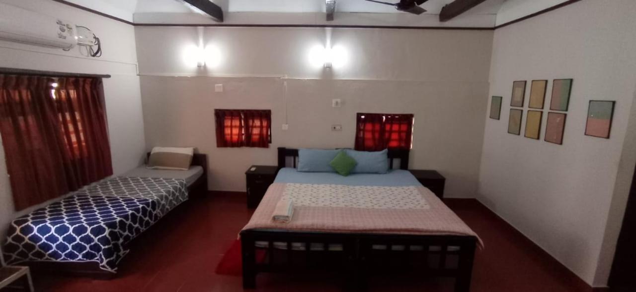 Perch By The Sea Bed & Breakfast Kannur Ruang foto